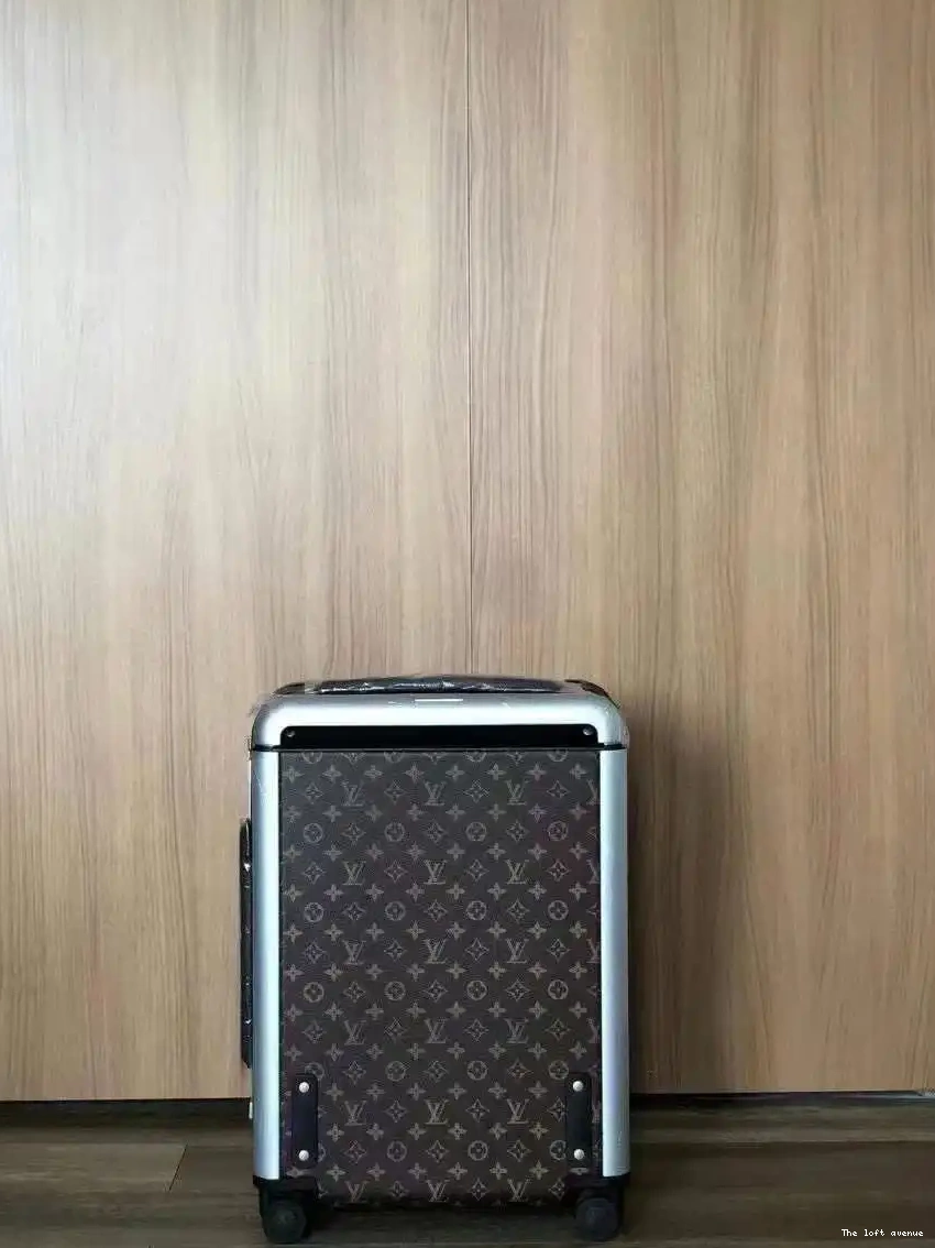 55 HORIZON 37L LOGO CABIN STORY CUSTOM SUITCASE 0601
